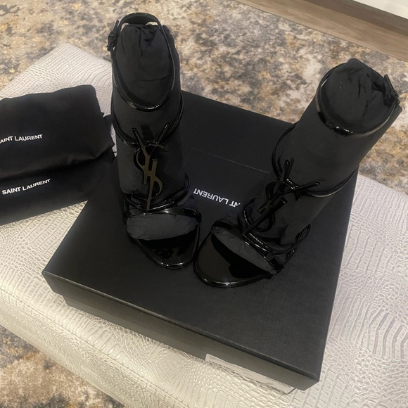 YVES SAINT LAURENT YSL CASSANDRA 100 SIZE 37 1/2 USA 7 1/2 PATENT LEATHER - Picture 3 of 6